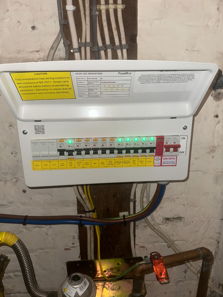Electrician: Image 18